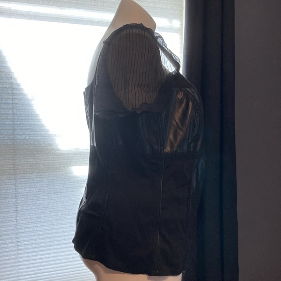 Daang Goodman Tripp NYC faux leather and cloth 18 hook and eye detail top 3X - Picture 5 of 9